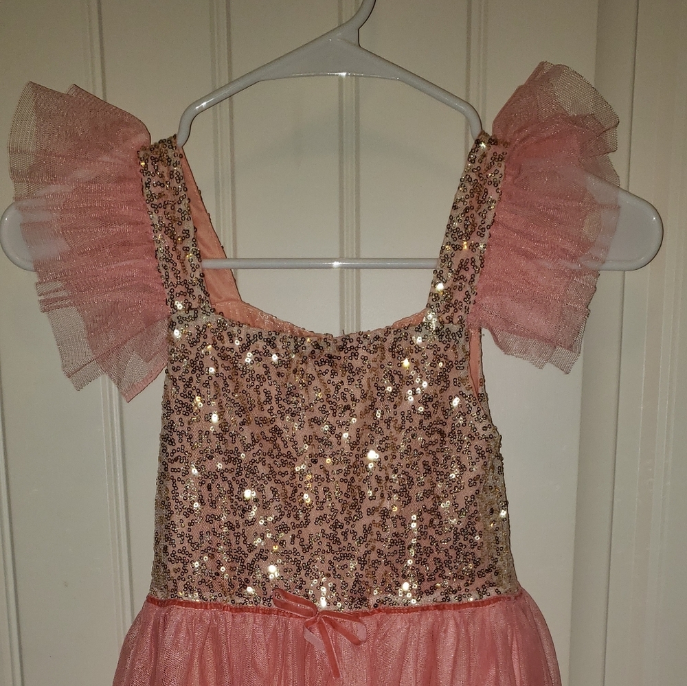 Pink sequin play dreas